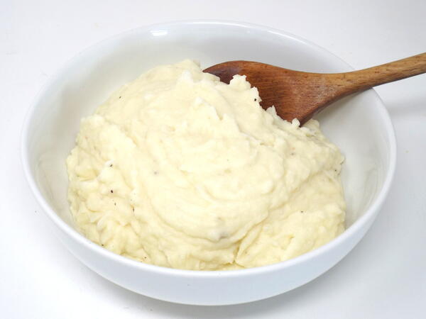 Creamy Garlic And Asiago Mashed Potatoes Creamy Garlic And Asiago Mashed Potatoes