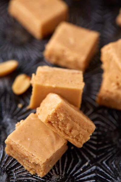 Peanut Butter Fudge With Marshmallow Cream And Evaporated Milk Peanut Butter Fudge With Marshmallow Cream And Evaporated Milk
