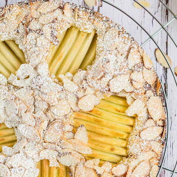 Pear Cake With Almonds Pear Cake With Almonds