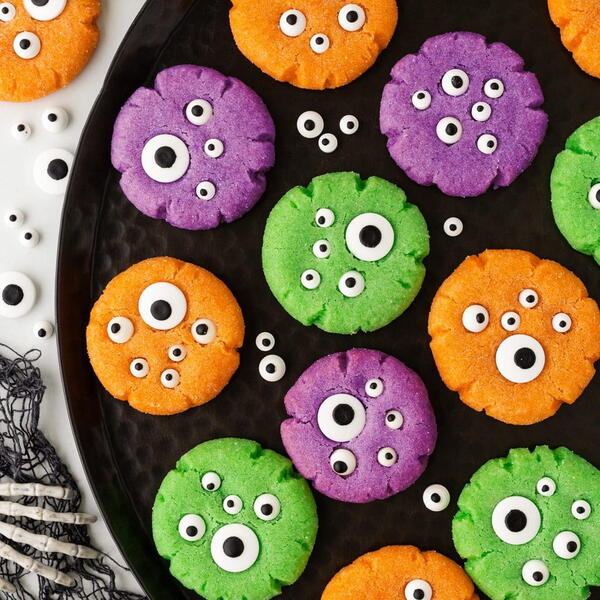 Monster Eyeball Cookies Monster Eyeball Cookies