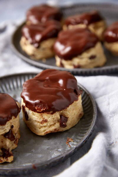 Chocolate Chip Buttermilk Biscuits With Chocolate Gravy Chocolate Chip Buttermilk Biscuits With Chocolate Gravy