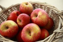 Apple and Ginger Crumble