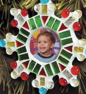 Download Free 20 Easy Kids Christmas Crafts Favecrafts Com PSD Mockup Template