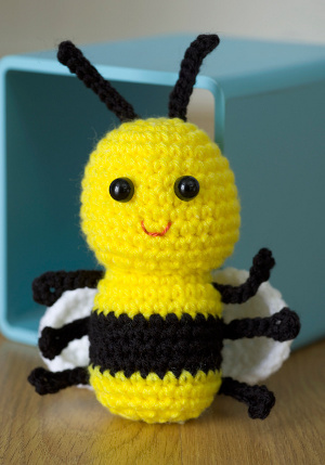 Cute Bee Crochet Pattern
