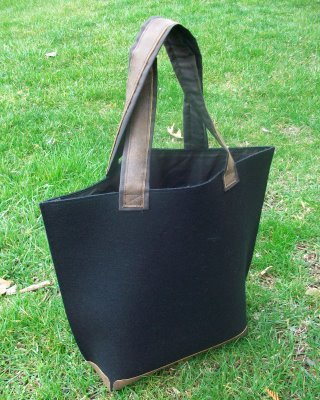 Eco Friendly Bag with Industrial Felt and Recycled Leather