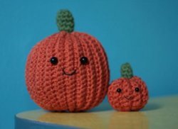 A Halloween Crochet Pumpkin