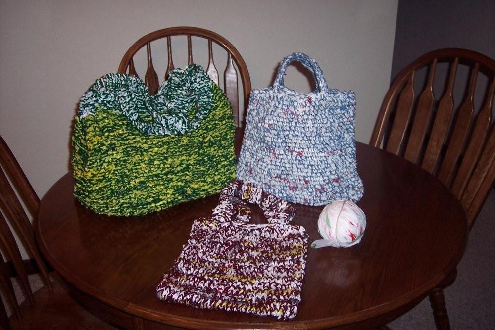 Plarn Projectts How to Make Plarn, Plastic Bag Yarn | FaveCrafts.com