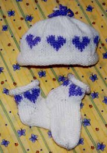 Circle of Hearts Baby Hat & Socks