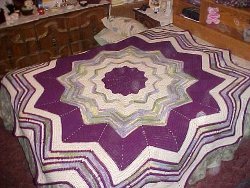 Round Ripple Bedspread