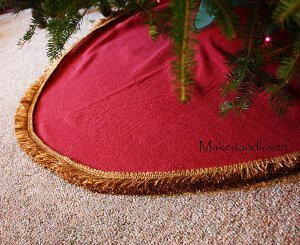 Festive Christmas Tree Skirt