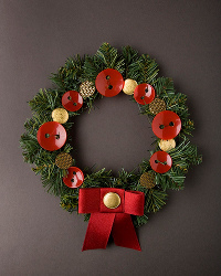 Red and Gold Holiday Wreath | AllFreeChristmasCrafts.com