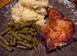 Easy Slow Cooker Pork Chops