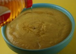 Slow Cooker Roasted Caulifower Soup With Curry And Honey