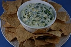 Slow Cooker Spinach And Artichoke Dip