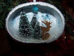 Reindeer Diorama Ornament