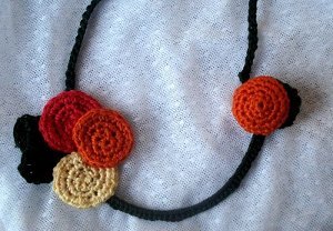 Brassiere Wire Necklaces - A How To