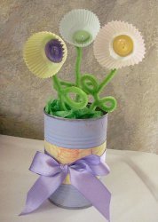 Cupcake Flower Vase | AllFreeHolidayCrafts.com