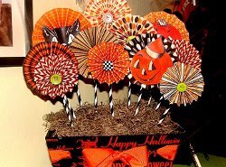 Halloween Paper Centerpiece