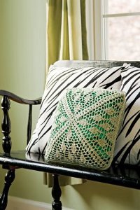 How to Make a Satin and Lace Pillow
