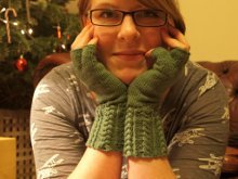 Wintergreen Fingerless Mitts