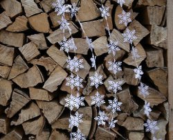 Delicate Snowflake Garland