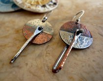 Contrasting Metals Wheel Earrings