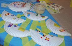 Easy Paper Plate Shakers