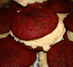 Muse Red Velvet Gelato Whoopie Pies