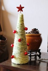 DIY Yarn Christmas Trees