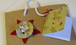 Printable christmas gift tags Festive Fabric Bows and Gift Tags | AllFreeHolidayCrafts.com