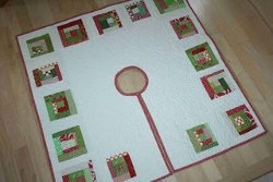 Log Cabin Christmas Tree Skirt