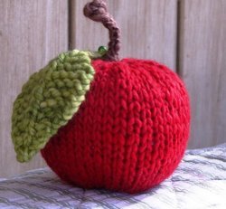 Stuffed Apple Pincushion
