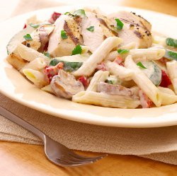 Penne and Chicken with Garlic Cream Sauce