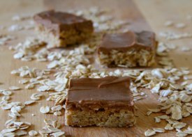 Chocolate Peanut Butter Oat Bars