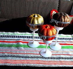 Easy Ribbon Table Runner for Halloween