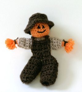 Crochet Scarecrow Finger Puppet