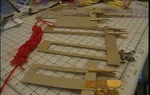 How to Make a Carboard Fringe Loom