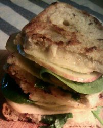 Cinnamon Crusted Apple and Spinach Grilled Cheese