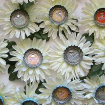 Flower Bottle Cap Brooch