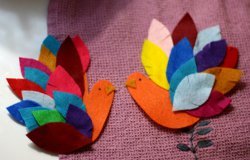 Easy Felt Handprint Turkeys