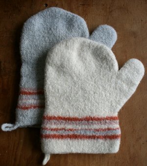 Felted Thanksgiving Oven Mitts