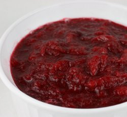 Slow Cooker Homemade Cranberry Sauce