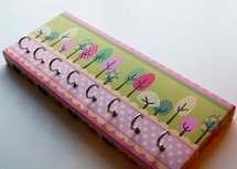 Pretty Paper and Hook Jewelry Organizer