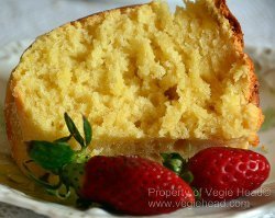 Lemon and Almond Bundt Cake