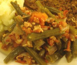 Green Beans with Tomatoes, Bacon and Onions