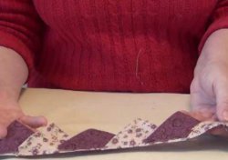 How to Sew Prairie Points Using Two Fabrics + Video Tutorial