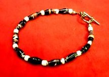 Simple and Quick Paper Bead Bracelet
