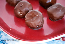 Super Easy Pecan Chocolate Truffles