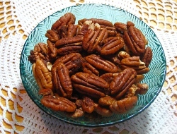 Buttery Cinnamon Pecans