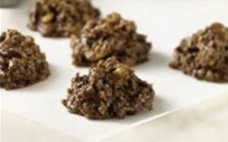 Slow Cooker No Bake Chocolate Peanut Butter Cookies